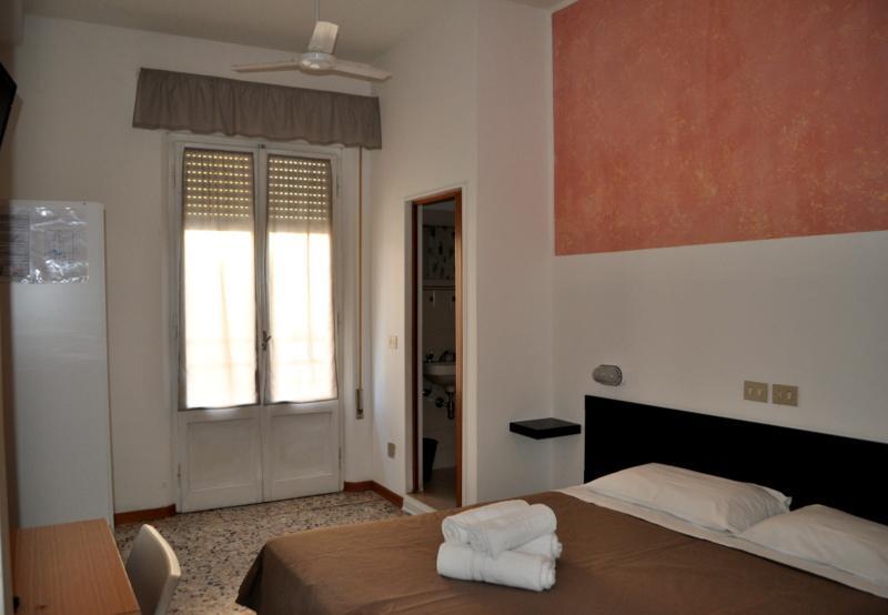 Hotel Urano Κατόλικα Εξωτερικό φωτογραφία