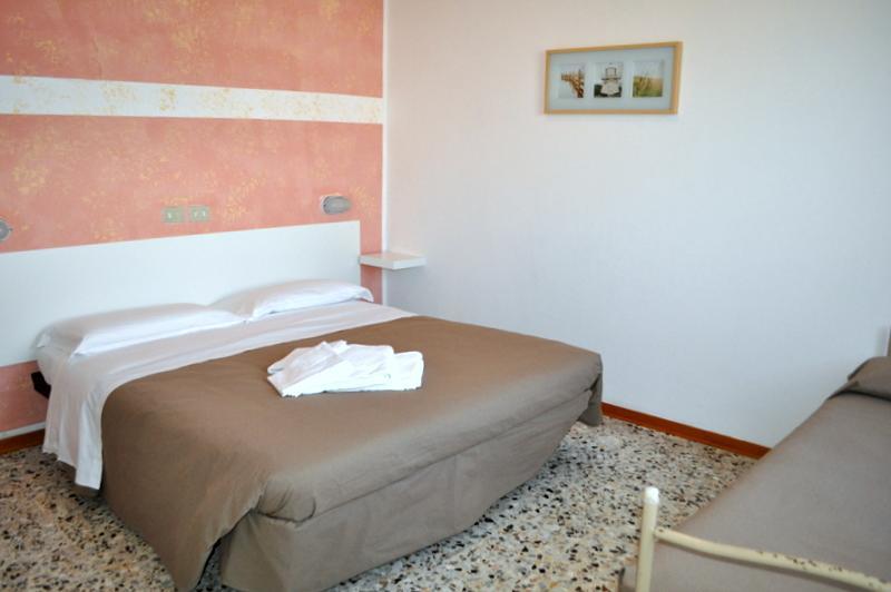 Hotel Urano Κατόλικα Εξωτερικό φωτογραφία