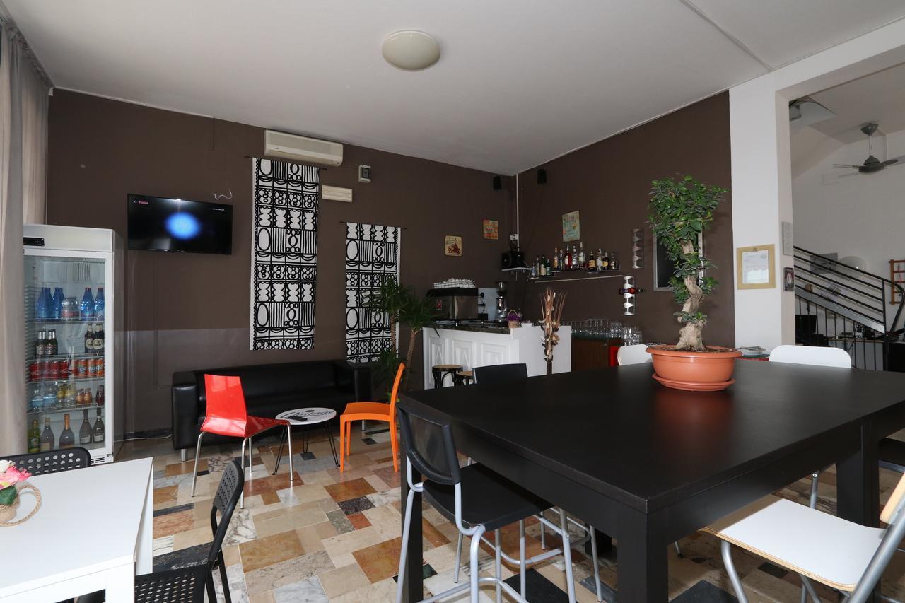 Hotel Urano Κατόλικα Εξωτερικό φωτογραφία