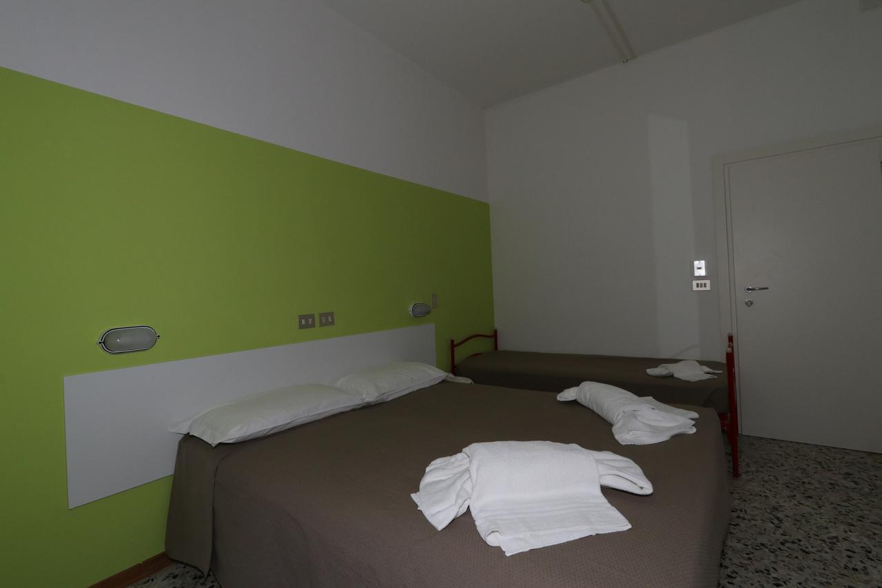 Hotel Urano Κατόλικα Εξωτερικό φωτογραφία