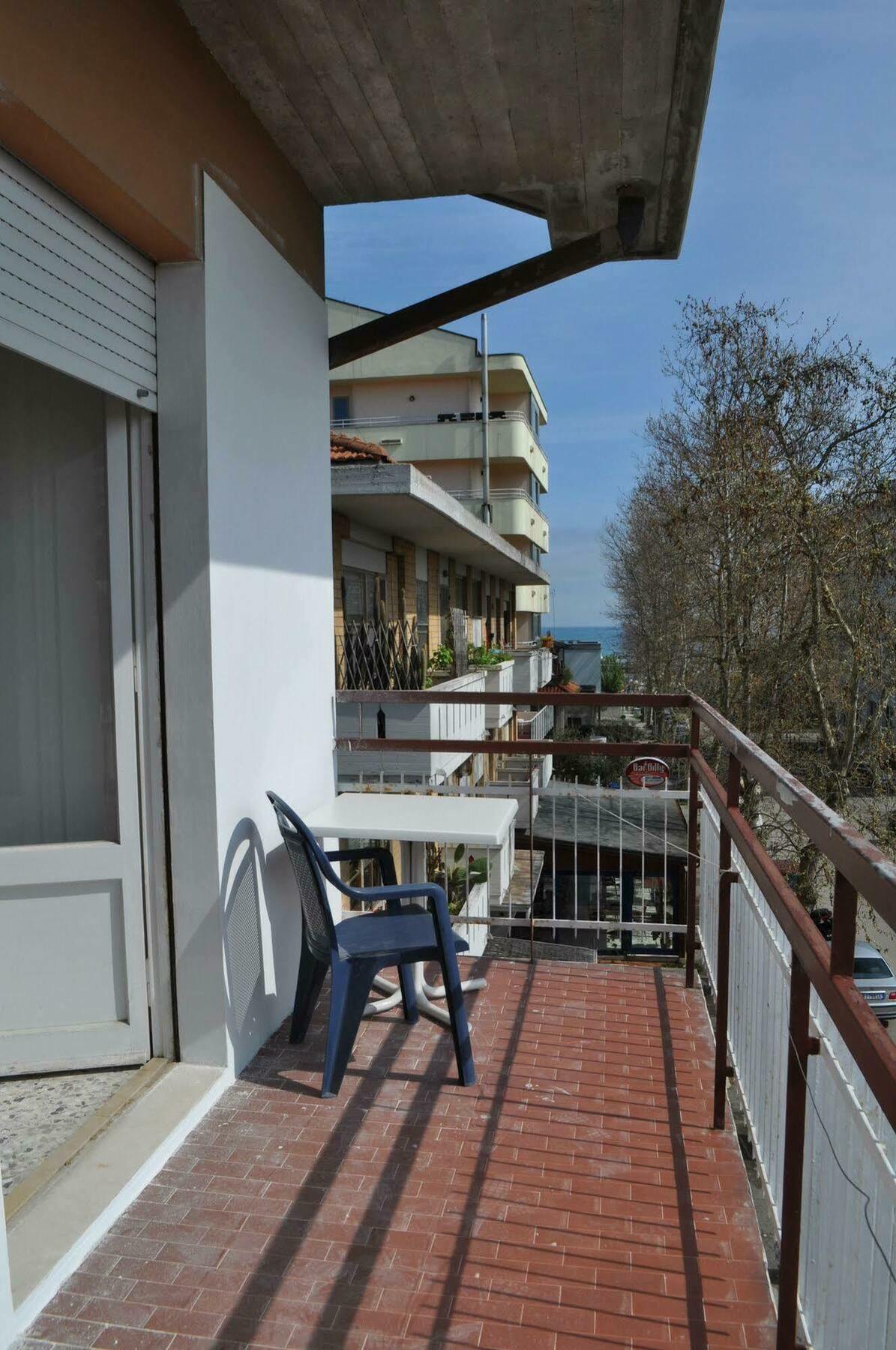 Hotel Urano Κατόλικα Εξωτερικό φωτογραφία