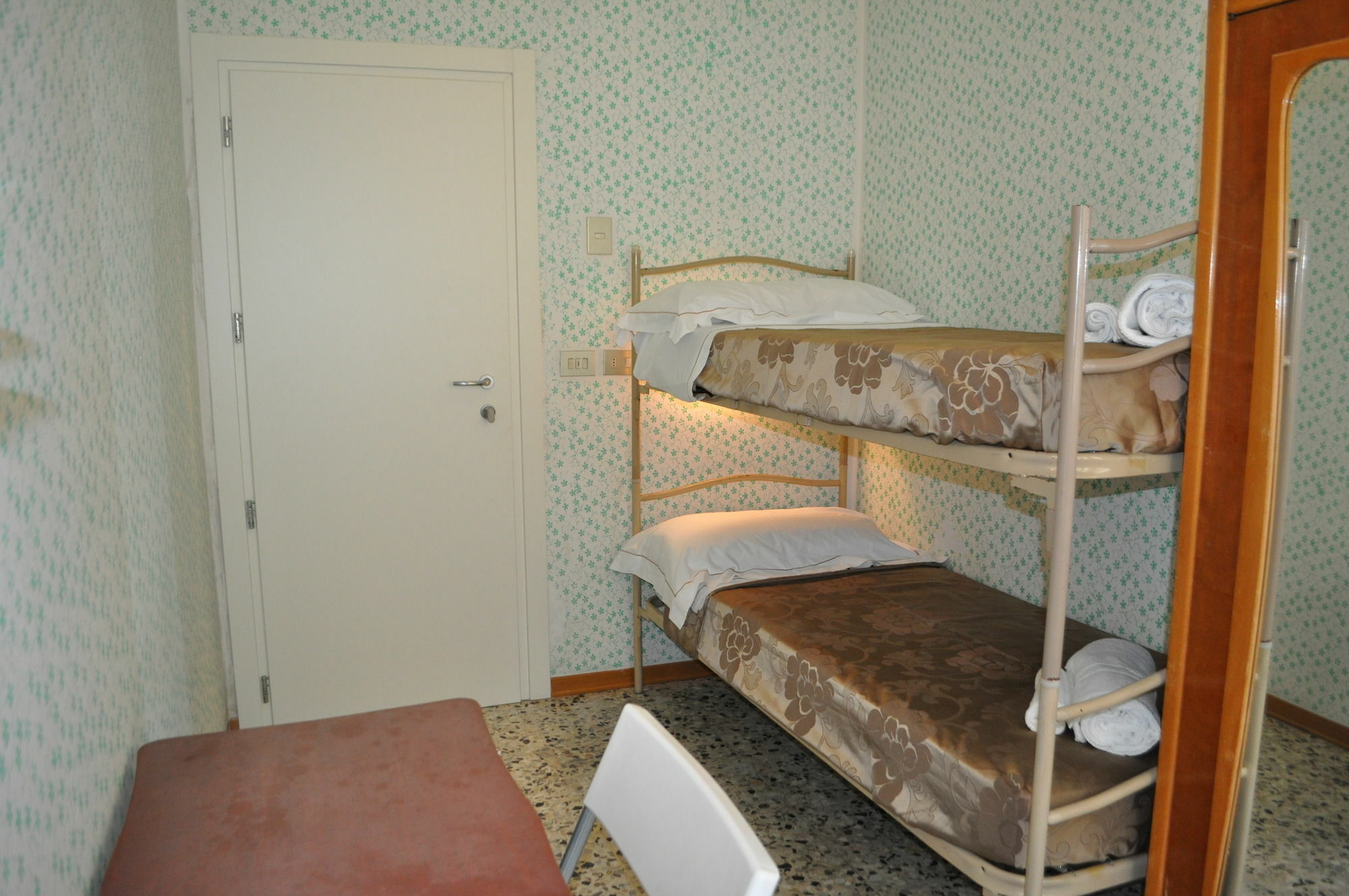 Hotel Urano Κατόλικα Εξωτερικό φωτογραφία